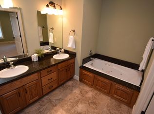 4212 S Kimbrough Ave, Springfield, MO 65810