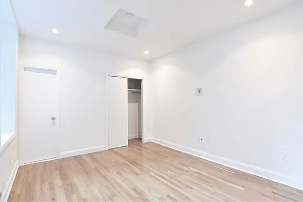 Rented by Bold New York | media 16