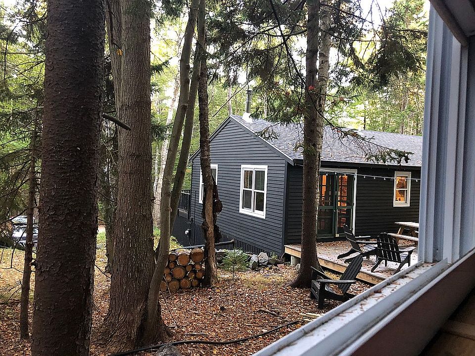 2nd image of 52 Reed Ave