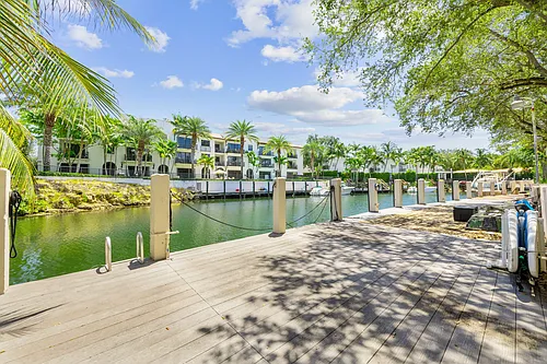 5201 Orduna Dr Photo 1