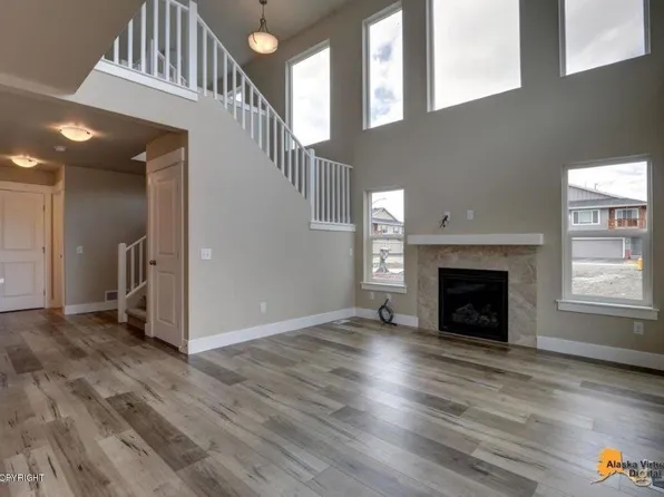 308 Shageluk St, Anchorage, AK 99504