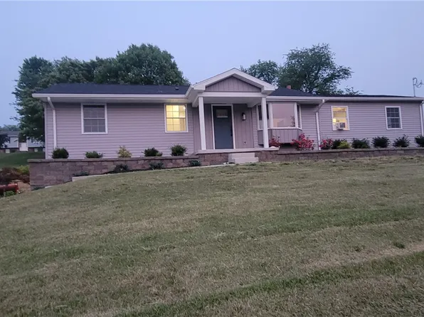 198 Little Summit Rd, Dunbar, PA 15431