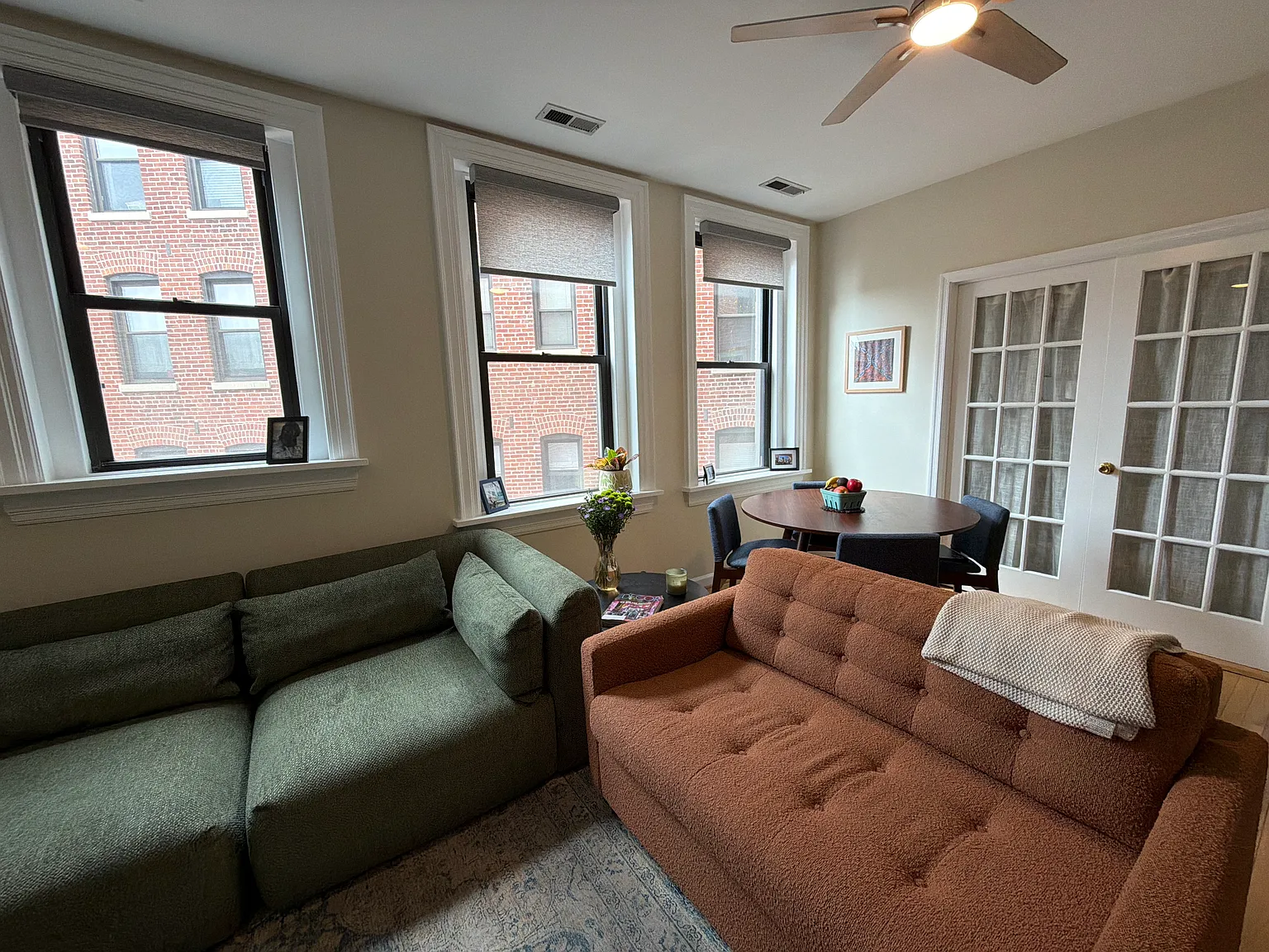 2 bed, 1.5 bath, 1030 sqft, $3,700 — Photo 4