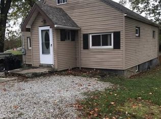 424 Pershing Ave, Houston, PA 15342