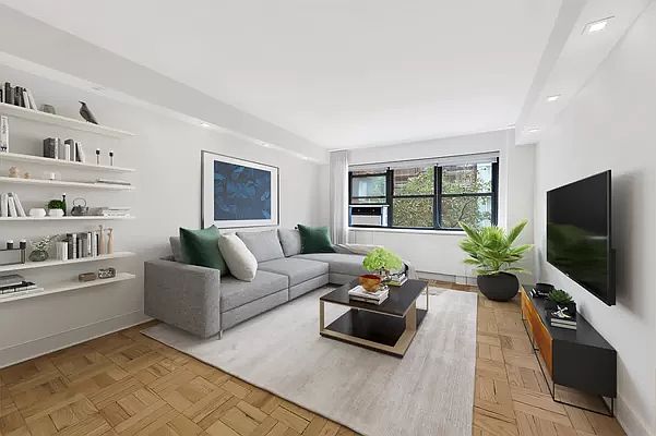 1st image of 11 E 87th St APT 4G