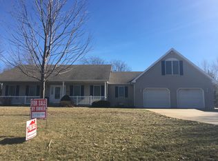 5433 Brittany Ln, Clinton, IL 61727