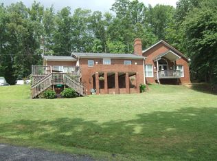 1015 Relax St, Waterloo, SC 29384