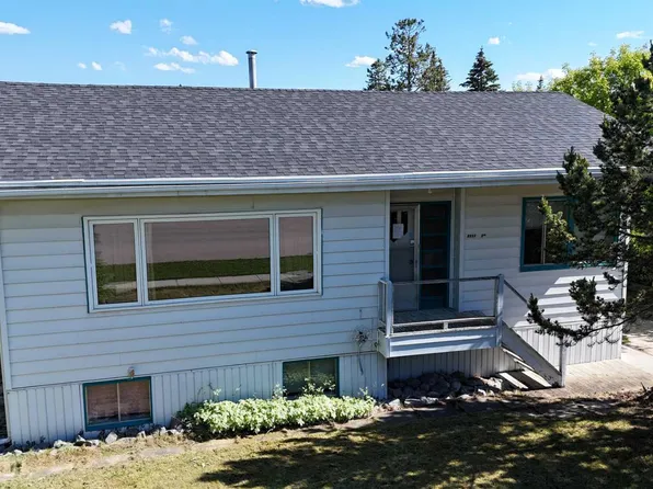 4711 5th Ave, Edson, AB T7E 1C6
