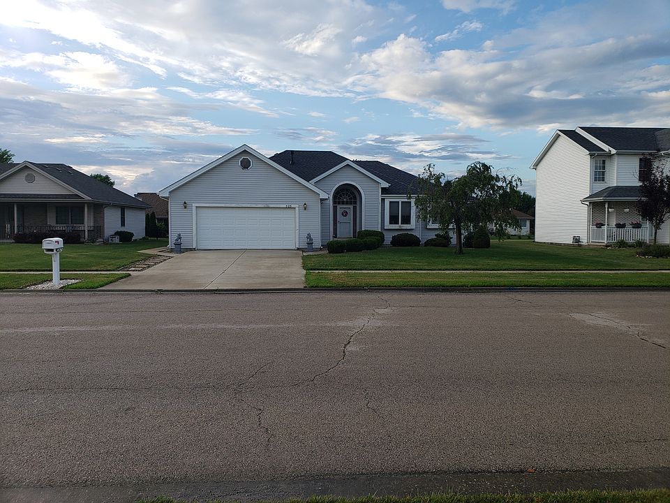 1st image of 325 Center Point Dr S