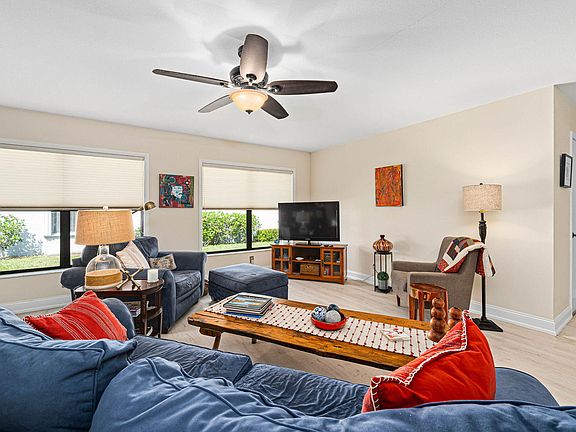 4th image of 1709 W Royal Tern Lane #H