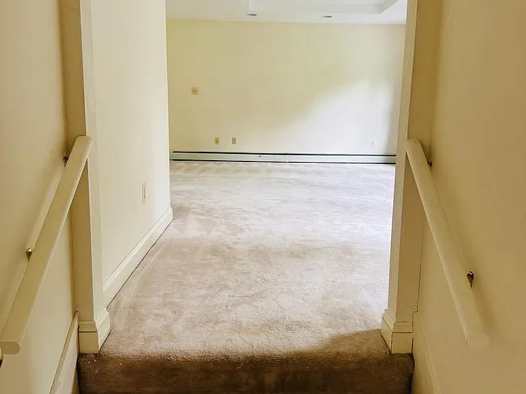 4046 Elizabeth Ln — Photo 12