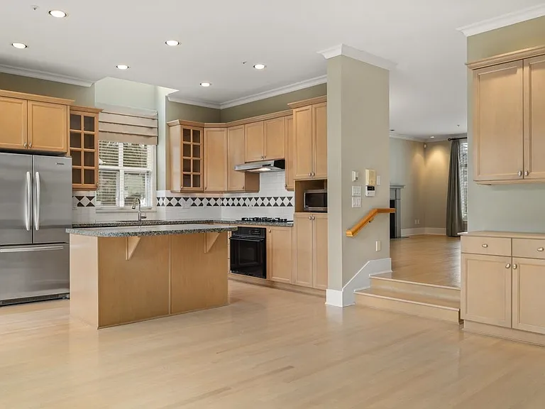 3998 W 32nd Ave — Photo 13