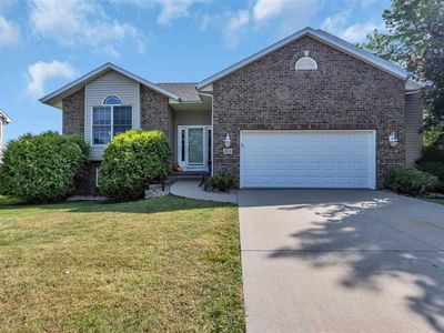 355 Fox Run, North Liberty, IA, 52317