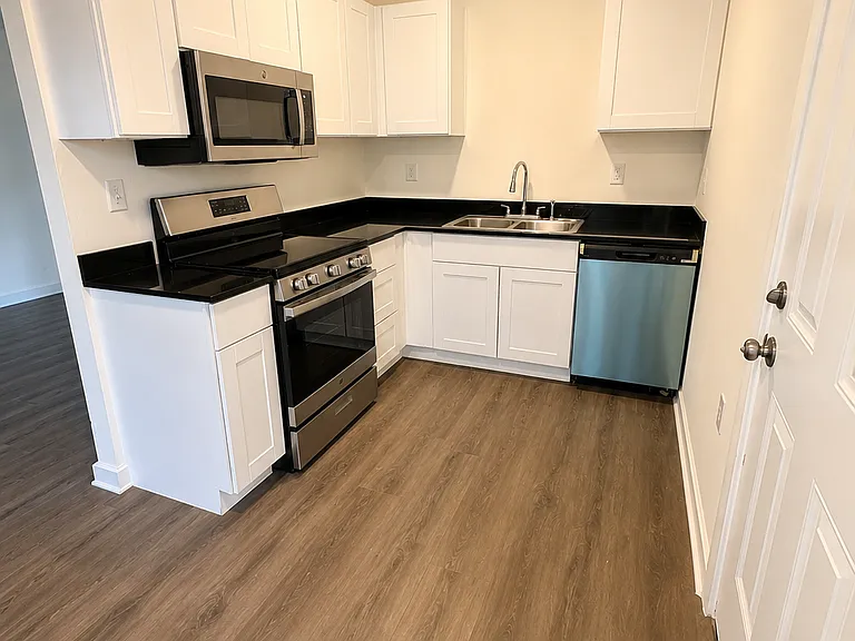 3820 N Central Ave #3 — Photo 3