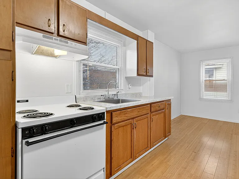 321 N Fulton St #2 — Photo 1