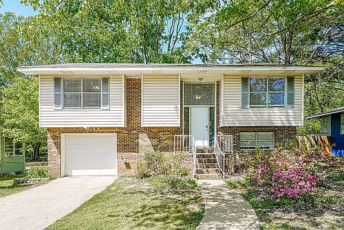 2524 Daly Dr Photo 1