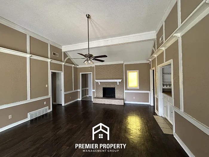 8141 Misty Meadows Ln — Photo 3