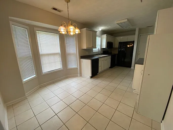 183 Independence Dr — Photo 7
