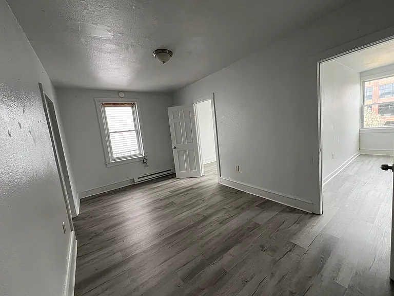 536 Lancaster Ave #2F — Photo 14