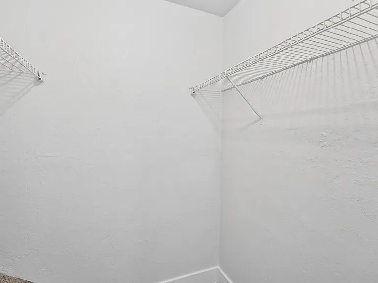 Southern Villas — Photo 32