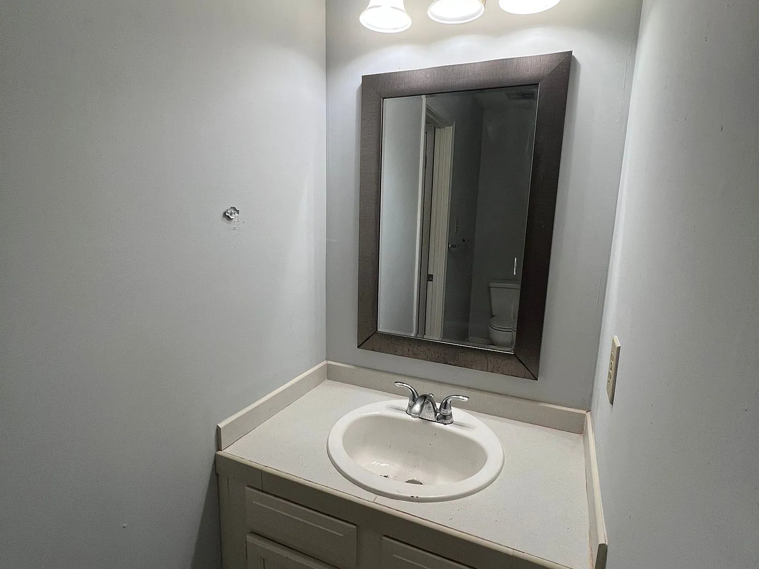 2 bed, 1.5 bath, $1,200 — Photo 4