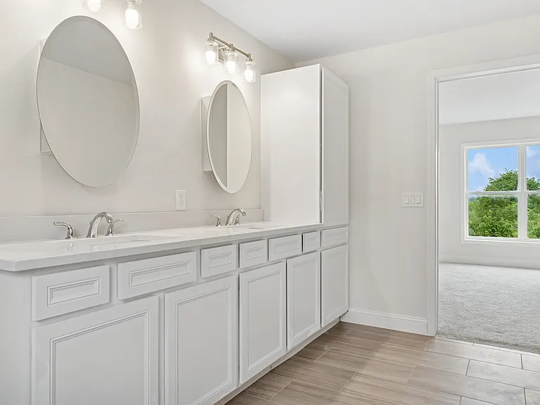 4 Sterling Dr — Photo 37