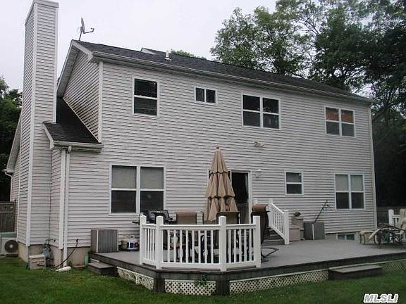 2nd image of 232 Brookville Ave
