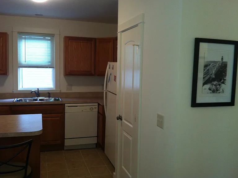 208 Williams St #1 — Photo 3