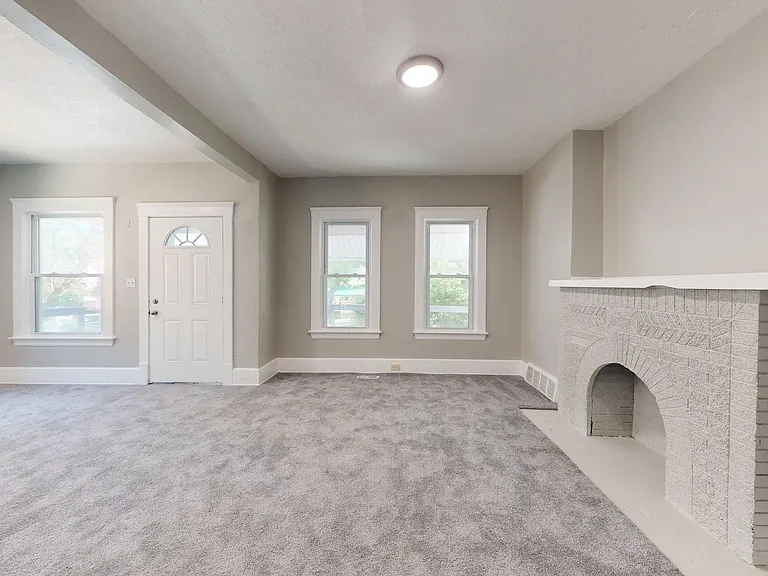 3222 W 94th St — Photo 21