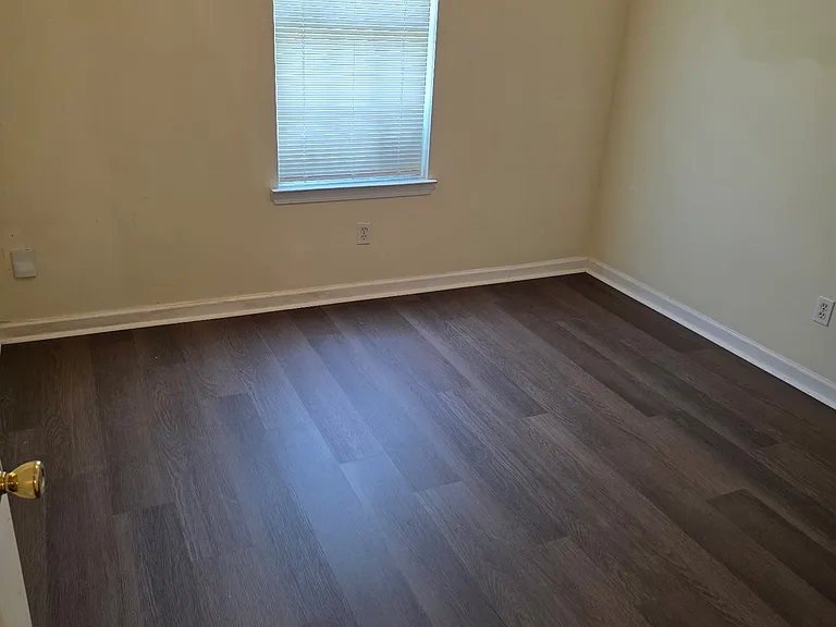 1198 Pinedale Cir NW — Photo 3