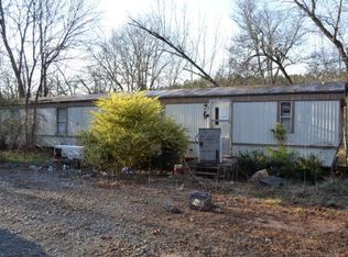 400 Tommy Moody Dr, Siler City, NC 27344