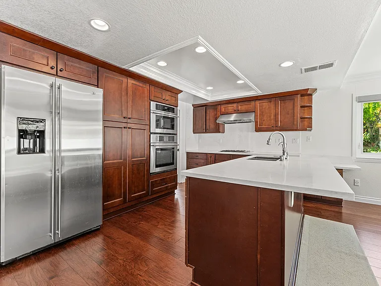 1533 Deerfoot Dr — Photo 8