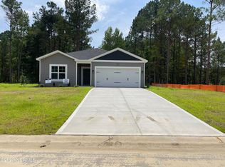 195 Flying Bolt Dr, Raeford, NC 28376