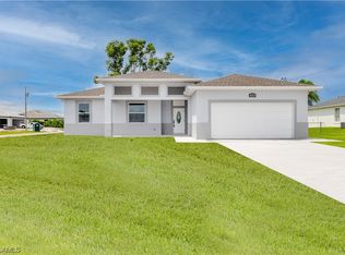 408 SW 14th Ave, Cape Coral, FL 33991