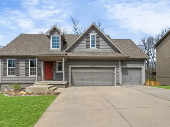 12122 W 73rd Ter, Shawnee, KS 66216