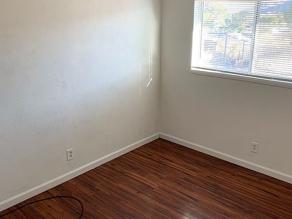 3rd image of 73101 Sunnyvale Dr