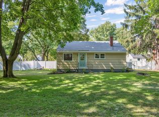 17 Lombard St, Gorham, ME 04038