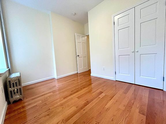 2nd image of 206 E 10th St #2L
