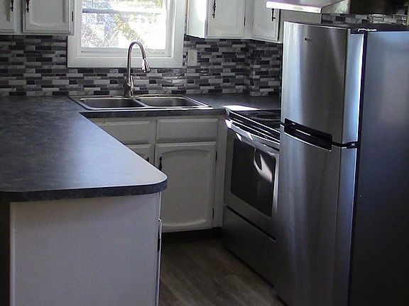 3rd image of 207 Whitehall Ave #3