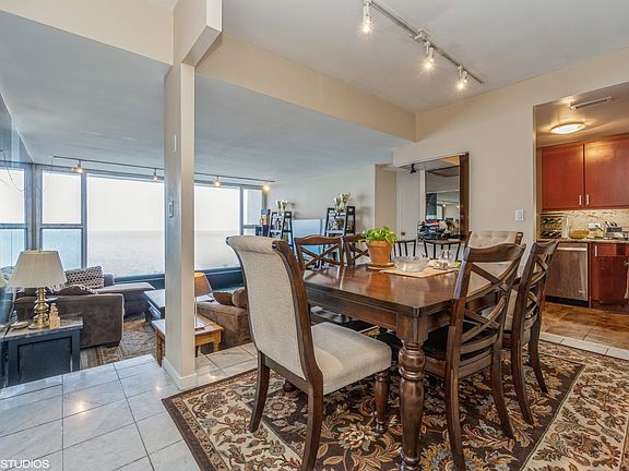 5th image of 3200 N Lake Shore Dr APT 2710