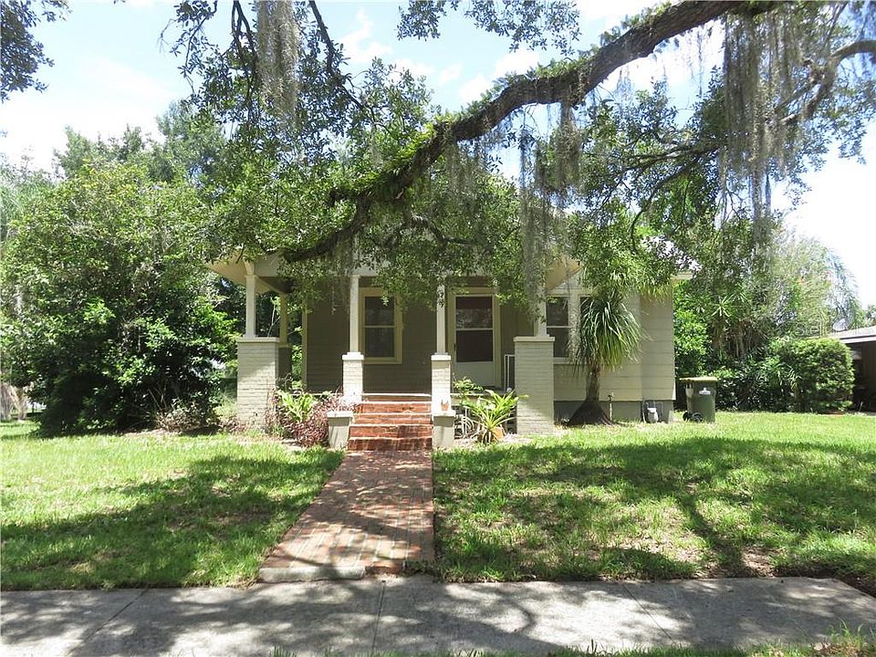 1st image of 1084 Linden St