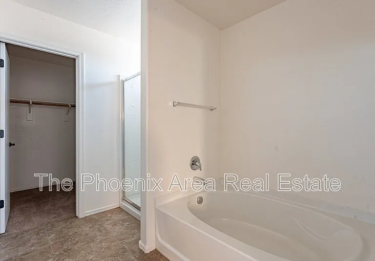 244 N Wesley — Photo 20