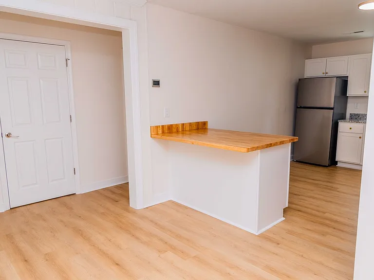 103 Cresap Rd — Photo 34