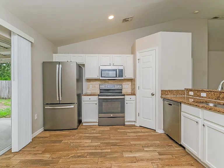 13719 Gentle Woods Ave — Photo 6
