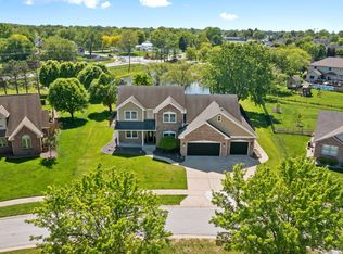 28 Hudson Bay Ln, Greenwood, IN