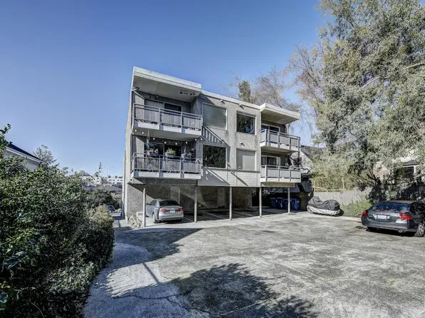 Townhouse Apartments, 228 11th Ave E APT 204, Seattle, WA 98102