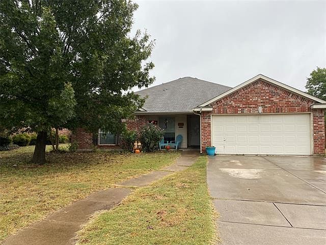 1st image of 102 Deanna Ln
