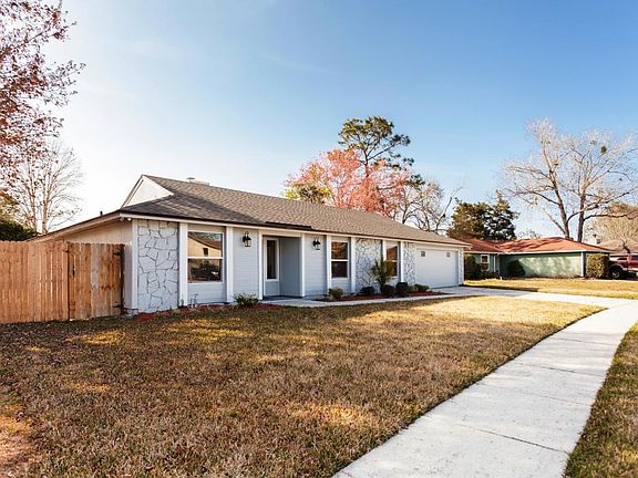 2nd image of 11058 Mandarin Station Dr W
