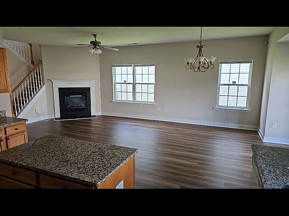 3rd image of 13631 Riding Hill Ave