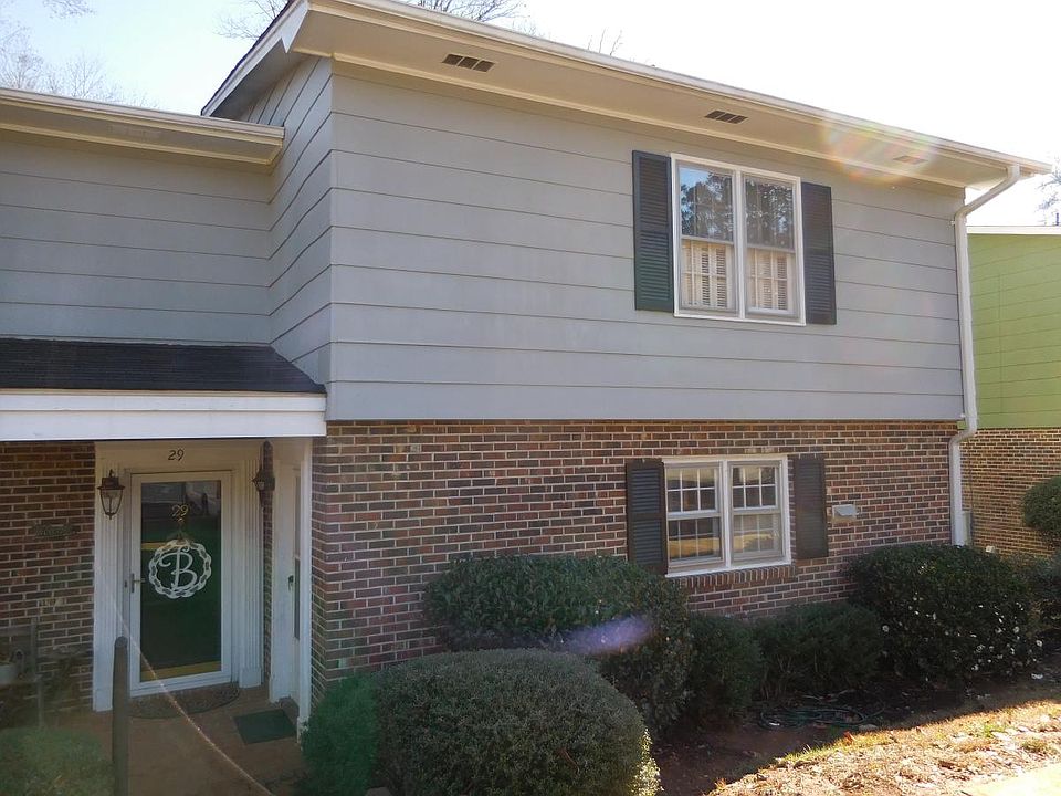 2nd image of 31 Summercreek Dr